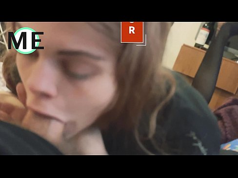 ❤️ Bo'g'iz bo'shlig'i, yirtilgan külotlu çoraplar va yirtilgan poshnalar bilan tanishish yoqimli ❤❌ Sifatli porno bizda uz.tube-sexer-com.ru ❌️❤