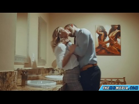 ❤️ Ko'krakli sarg'ish sizni jamoat hojatxonasida yo'ldan ozdirganda ❤❌ Sifatli porno bizda uz.tube-sexer-com.ru ❌️❤